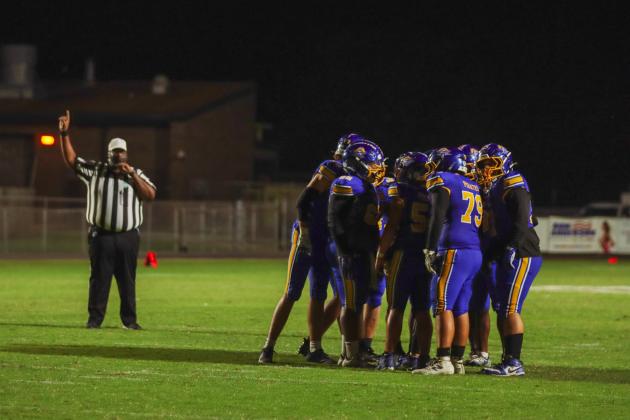 Pirates remained undefeated after beating the Forth White Indians 28-27 in Week Four. Photo by Ashley Chandler/News-Leader