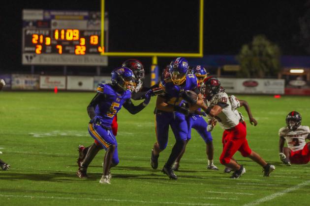 Pirates remained undefeated after beating the Forth White Indians 28-27 in Week Four. Photo by Ashley Chandler/News-Leader