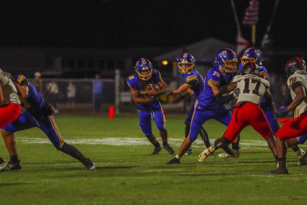 Pirates remained undefeated after beating the Forth White Indians 28-27 in Week Four. Photo by Ashley Chandler/News-Leader