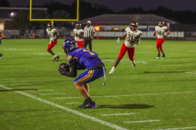 Pirates remained undefeated after beating the Forth White Indians 28-27 in Week Four. Photo by Ashley Chandler/News-Leader