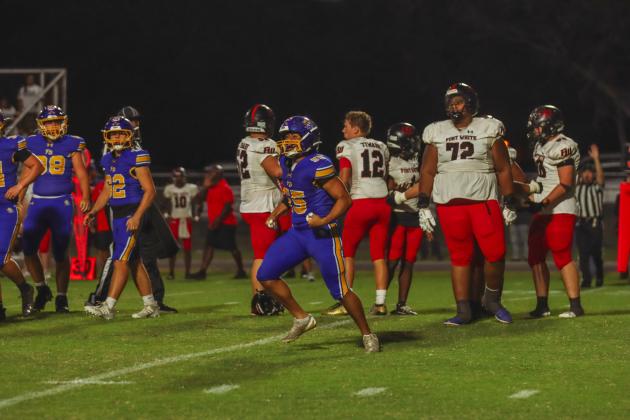 Pirates remained undefeated after beating the Forth White Indians 28-27 in Week Four. Photo by Ashley Chandler/News-Leader