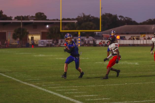 Pirates remained undefeated after beating the Forth White Indians 28-27 in Week Four. Photo by Ashley Chandler/News-Leader
