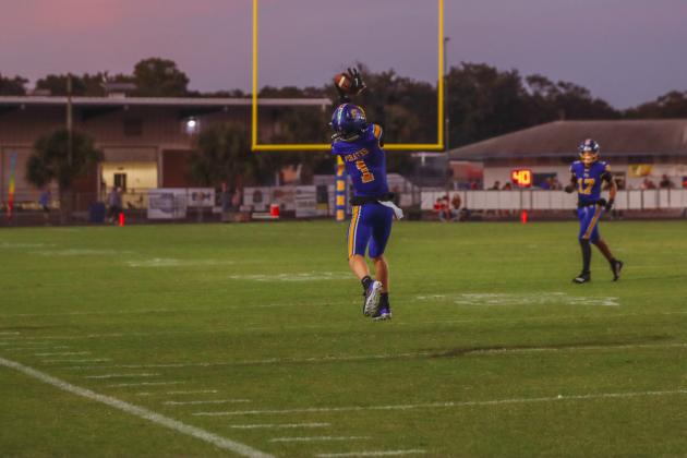 Pirates remained undefeated after beating the Forth White Indians 28-27 in Week Four. Photo by Ashley Chandler/News-Leader