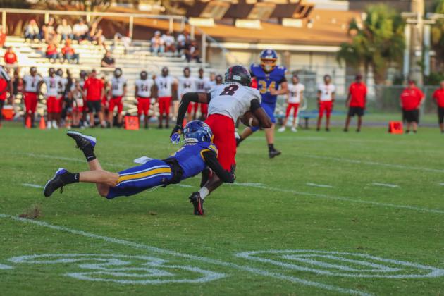 Pirates remained undefeated after beating the Forth White Indians 28-27 in Week Four. Photo by Ashley Chandler/News-Leader