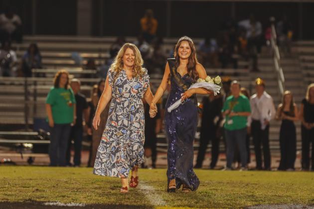 Mackenzie Getchell was crowned junior homecoming princess. Photo by Ashley Chandler/News-Leader
