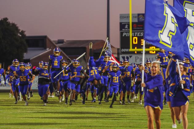 Pirate football on Oct. 24, in Week 10 of High School Football. Photo by Ashley Chandler/News-Leader