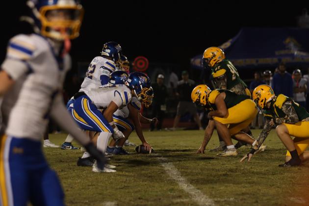 Pirates vs. Hornets football