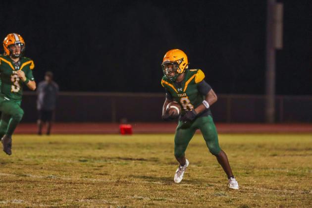 Hornet football in Week Six. Photo by Ashley Chandler/News-Leader