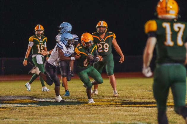 Hornet football in Week Six. Photo by Ashley Chandler/News-Leader