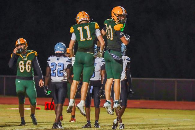 Hornet football in Week Six. Photo by Ashley Chandler/News-Leader