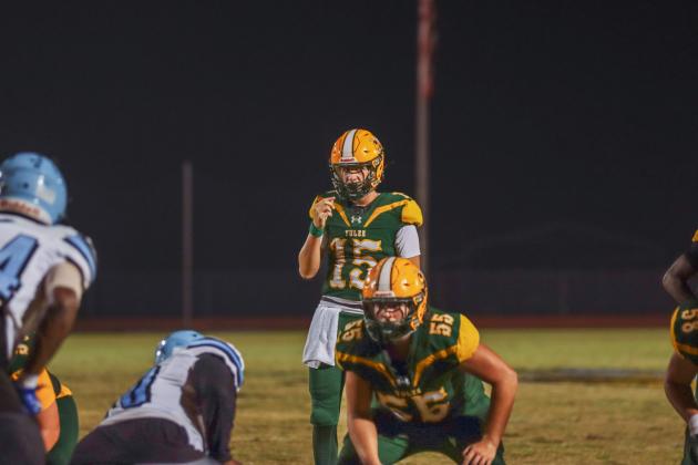 Hornet football in Week Six. Photo by Ashley Chandler/News-Leader