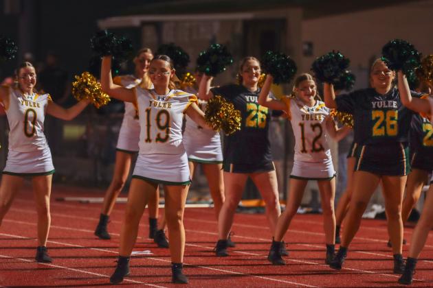 Hornet football in Week Six. Photo by Ashley Chandler/News-Leader