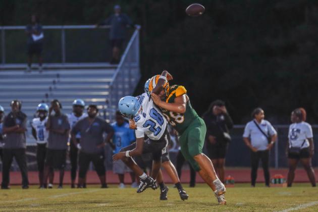 Hornet football in Week Six. Photo by Ashley Chandler/News-Leader