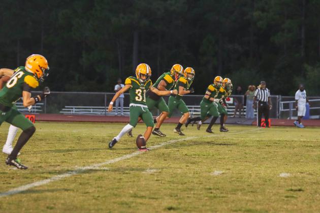 Hornet football in Week Six. Photo by Ashley Chandler/News-Leader