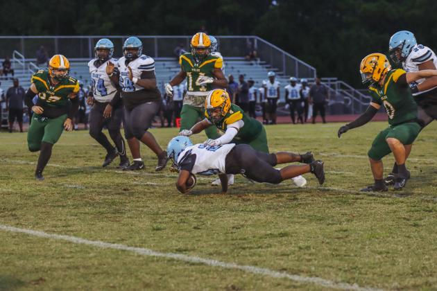 Hornet football in Week Six. Photo by Ashley Chandler/News-Leader