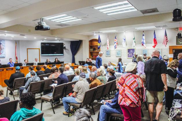 the Nov 4. meeting at City Hall in downtown Fernandina Beach. Marisa DeMar/News-Leader 