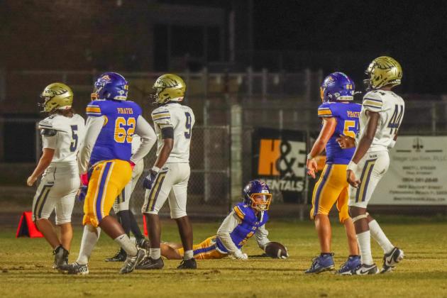 Fernandina Beach Pirates football in the SSAA quarterfinal against Paxon School for Advanced Studies Golden Eagles. Photo by Ashley Chandler/News-Leader