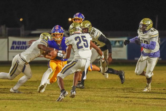 Fernandina Beach Pirates football in the SSAA quarterfinal against Paxon School for Advanced Studies Golden Eagles. Photo by Ashley Chandler/News-Leader