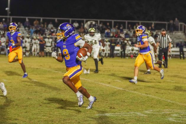 Fernandina Beach Pirates football in the SSAA quarterfinal against Paxon School for Advanced Studies Golden Eagles. Photo by Ashley Chandler/News-Leader