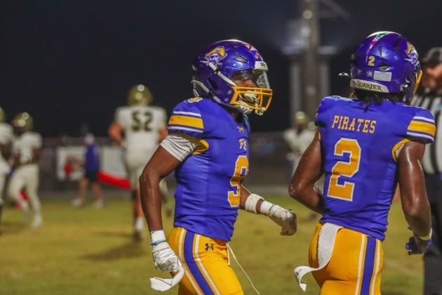 Fernandina Beach Pirates football in the SSAA quarterfinal against Paxon School for Advanced Studies Golden Eagles. Photo by Ashley Chandler/News-Leader