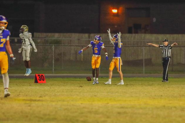 Fernandina Beach Pirates football in the SSAA quarterfinal against Paxon School for Advanced Studies Golden Eagles. Photo by Ashley Chandler/News-Leader