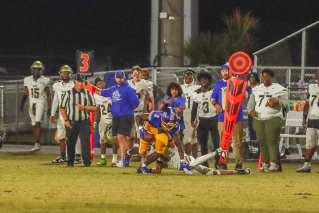 Fernandina Beach Pirates football in the SSAA quarterfinal against Paxon School for Advanced Studies Golden Eagles. Photo by Ashley Chandler/News-Leader