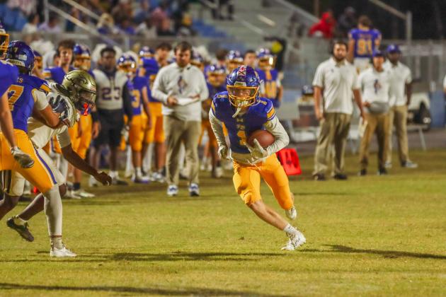 Fernandina Beach Pirates football in the SSAA quarterfinal against Paxon School for Advanced Studies Golden Eagles. Photo by Ashley Chandler/News-Leader
