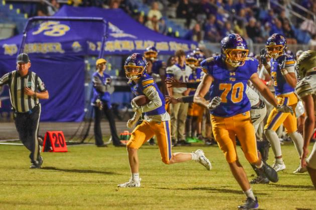 Fernandina Beach Pirates football in the SSAA quarterfinal against Paxon School for Advanced Studies Golden Eagles. Photo by Ashley Chandler/News-Leader