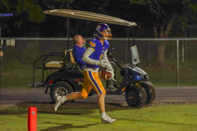 Fernandina Beach Pirates football in the SSAA quarterfinal against Paxon School for Advanced Studies Golden Eagles. Photo by Ashley Chandler/News-Leader