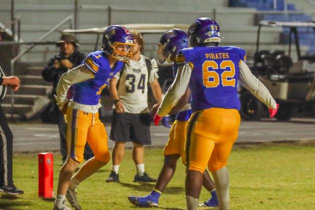 Fernandina Beach Pirates football in the SSAA quarterfinal against Paxon School for Advanced Studies Golden Eagles. Photo by Ashley Chandler/News-Leader