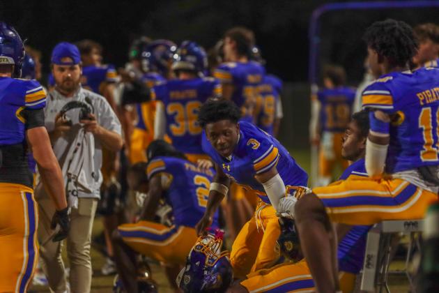 Fernandina Beach Pirates football in the SSAA quarterfinal against Paxon School for Advanced Studies Golden Eagles. Photo by Ashley Chandler/News-Leader