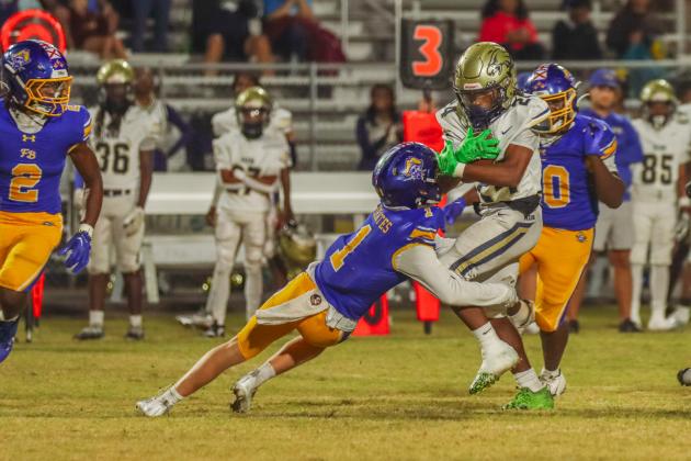 Fernandina Beach Pirates football in the SSAA quarterfinal against Paxon School for Advanced Studies Golden Eagles. Photo by Ashley Chandler/News-Leader