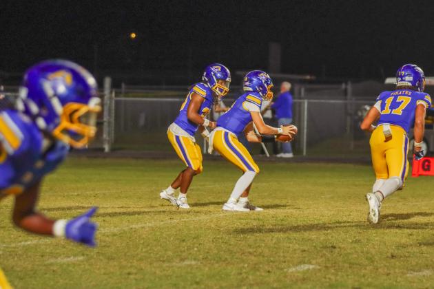 Fernandina Beach Pirates football in the SSAA quarterfinal against Paxon School for Advanced Studies Golden Eagles. Photo by Ashley Chandler/News-LeaderFernandina Beach Pirates football in the SSAA quarterfinal against Paxon School for Advanced Studies Golden Eagles. Photo by Ashley Chandler/News-Leader