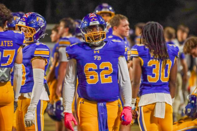 Fernandina Beach Pirates football in the SSAA quarterfinal against Paxon School for Advanced Studies Golden Eagles. Photo by Ashley Chandler/News-Leader