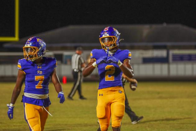 Fernandina Beach Pirates football in the SSAA quarterfinal against Paxon School for Advanced Studies Golden Eagles. Photo by Ashley Chandler/News-Leader