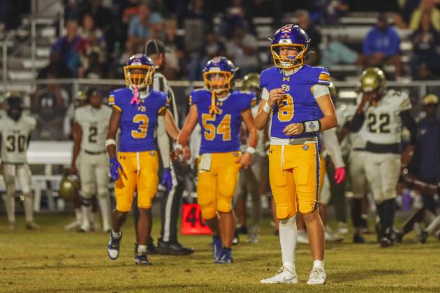 Fernandina Beach Pirates football in the SSAA quarterfinal against Paxon School for Advanced Studies Golden Eagles. Photo by Ashley Chandler/News-Leader