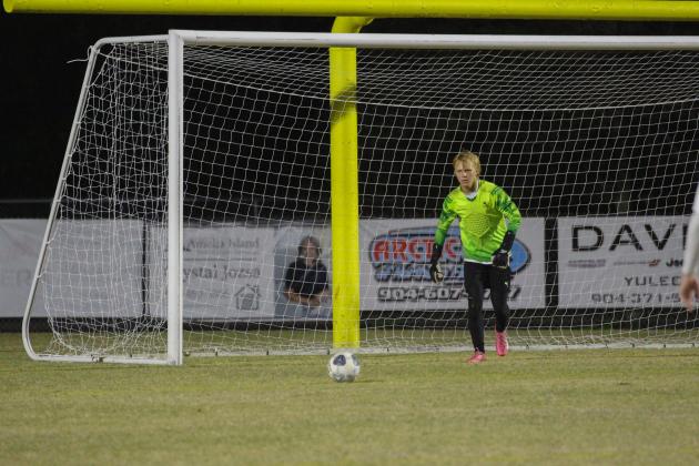 The Hornets vs. Pirates boys soccer game on Nov. 17. Photo by Marisa DeMar/News-Leader