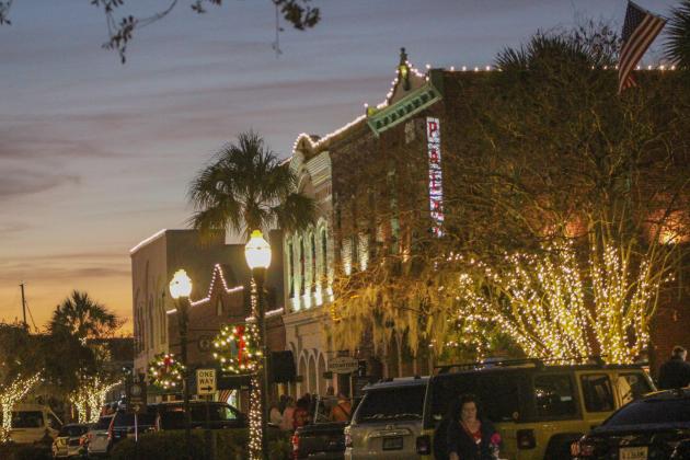 The city of Fernandina Beach decked out for the holidays.