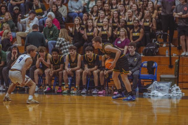 The boys varsity basketball teams from Fernandina beach and Yulee high school faced off in Fernandina Beach on Dec. 5. Photo by Ashley Chandler/News-Leader