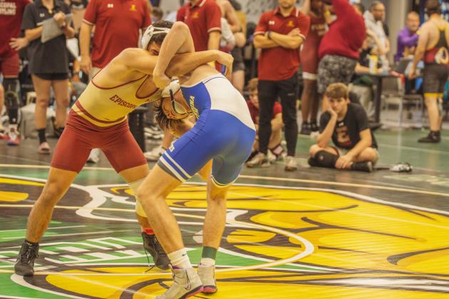 Dual at the Dunes wrestling tournament on Jan. 10, 2026 at FBHS. Photo by Ashley Chandler/News-Leader