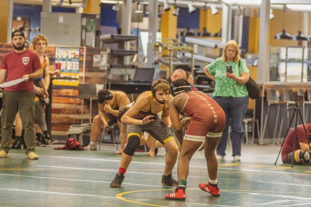 Dual at the Dunes wrestling tournament on Jan. 10, 2026 at FBHS. Photo by Ashley Chandler/News-Leader