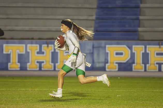 The Fernandina Beach and Yulee high school flag football teams faced off Wednesday in Fernandina Beach. Photo by Ashley Chandler/News-Leader