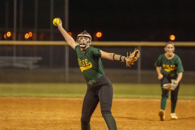 YHS and WNHS softball faced off in Yulee on Feb. 19. The Warriors beat the Hornets 4-0. Photo by Ashley Chandler/News-Leader