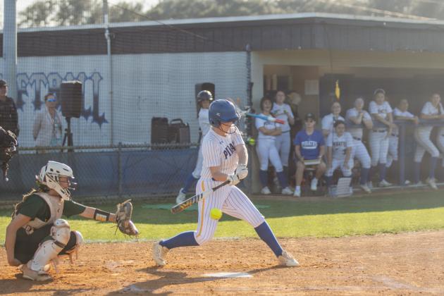 The Lady Hornets and Lady Pirates faced off March 10 in Fernandina Beach. Photo by Ashley Chandler/News-Leader