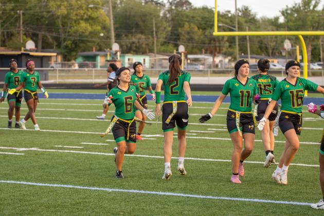 Yulee High School flag football’s defense heads to the sideline after a change in possession. Photo by Nick Blank/News-Leader