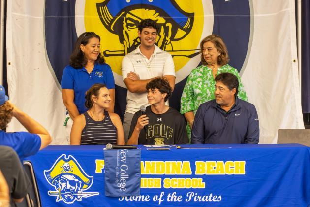 Brady Steffen thanks his family for their support during his golf career at his signing ceremony Wednesday at Fernandina Beach High School. Photo by Ashley Chandler/News-Leader