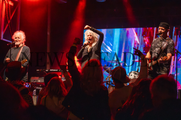 Jefferson Starship performs outside Mocama Brewing Company on Saturday. Photo by Ashley Chandler/News-Leader