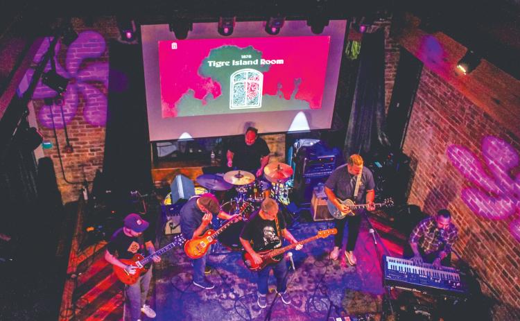 Smokestack, a Jacksonville-based band, performed at the venue Aug. 29. Photo by Marisa DeMar/News-Leader