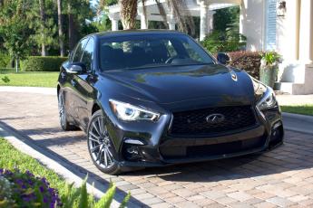 Infiniti’s Q50 Red Sport has just the right curb attitude. Photo courtesy of Autoeditor