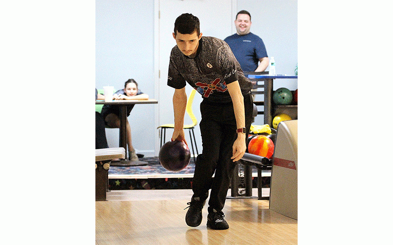 Bowling with the pros. Photos by Beth Jones/News-Leader